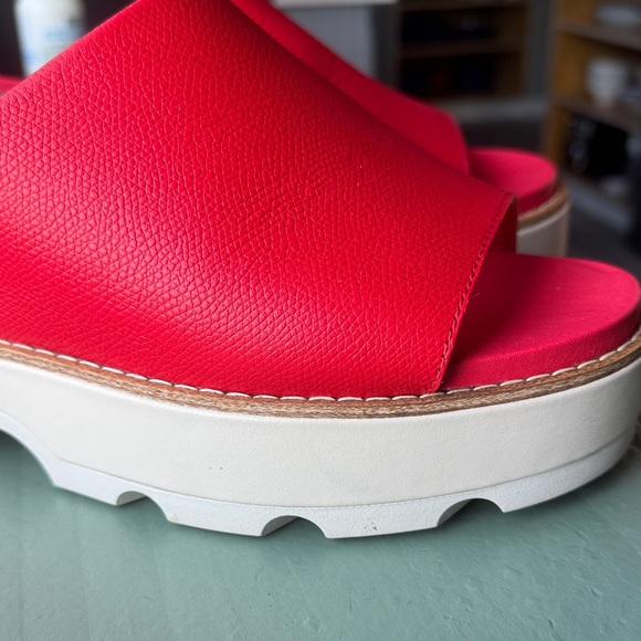 Sorel Red Platform Mules - Picture 9 of 9